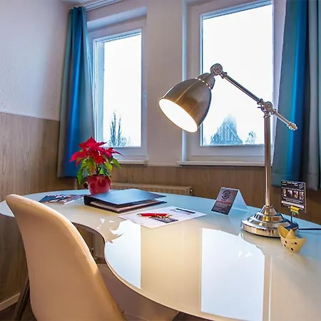 H&h Im Herzen Der Stadt Nr 17-karl Mit Kueche, Wohnzimmer Und Esstisch *