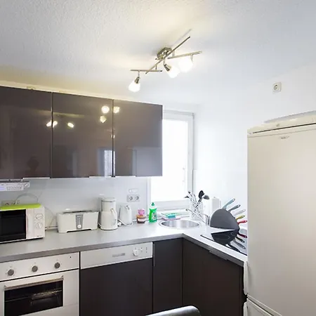 Lejlighed H&h Im Herzen Der Stadt Nr 17-karl Mit Kueche, Wohnzimmer Und Esstisch Greifswald