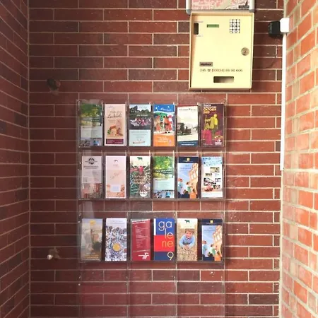 Lejlighed H&h Im Herzen Der Stadt Nr 17-karl Mit Kueche, Wohnzimmer Und Esstisch Greifswald